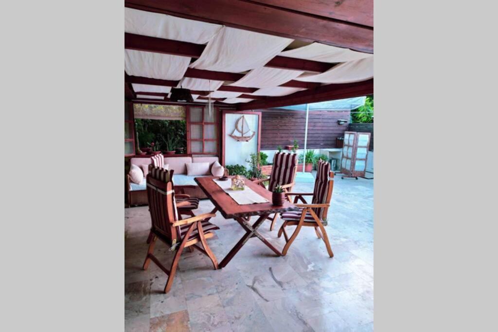 Sea View Roof Garden Apartment คิอาตอน ภายนอก รูปภาพ